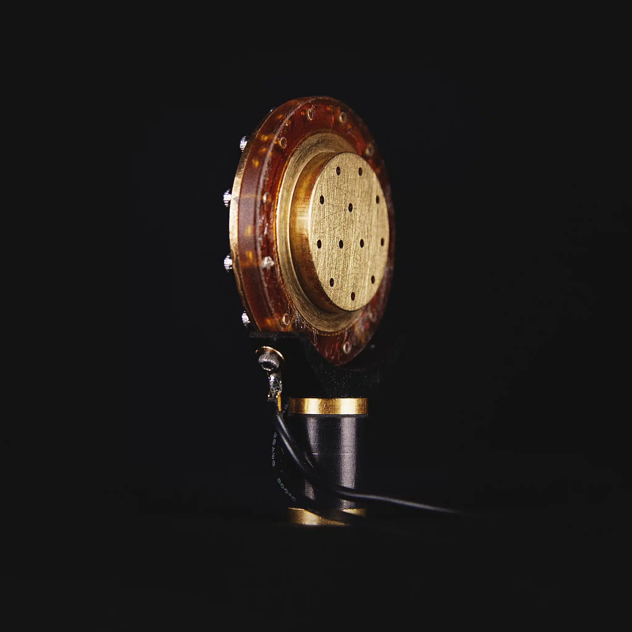 Rear view of the Beesneez BN2 Cardioid Microphone Capsule.